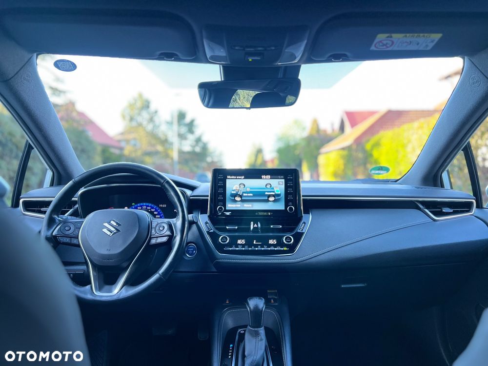Suzuki Swace 1.8 Hybrid Premium Plus CVT - 32