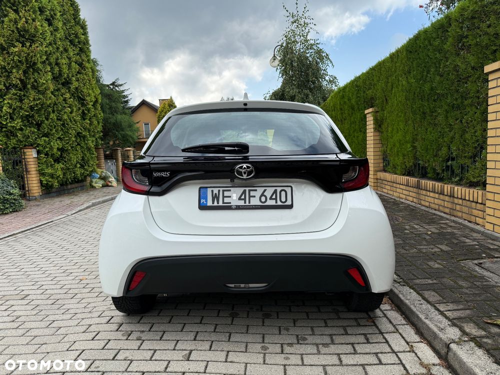 Toyota Yaris 1.5 Comfort - 21