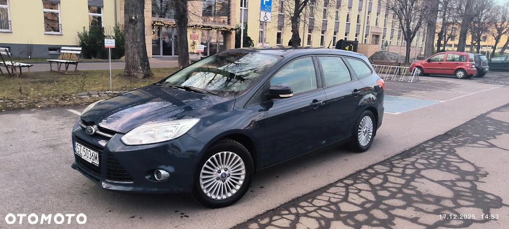 Ford Focus 1.6 Trend - 19