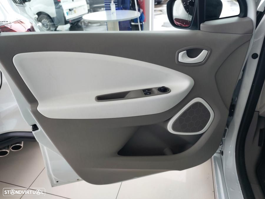 Renault Zoe (c/ Bateria) Life 40 Q90 - 12