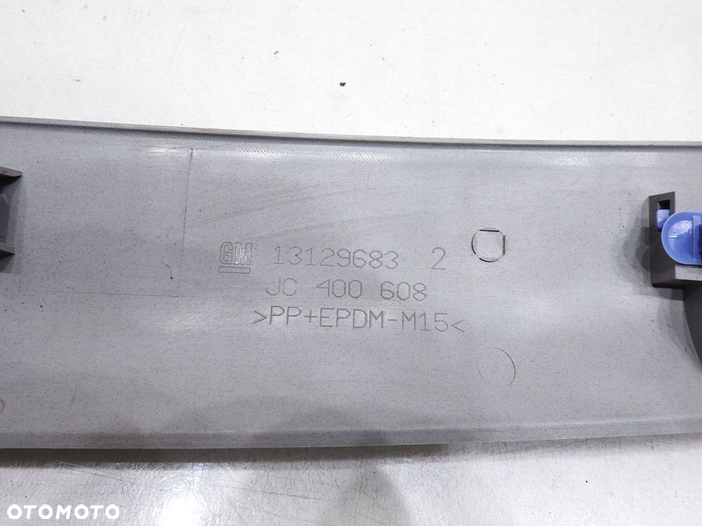 LISTWA PODSUFITKI TYŁ OPEL ASTRA H KOMBI - 7