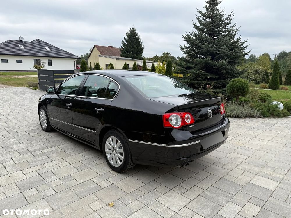 Volkswagen Passat 2.0 TDI Comfortline - 5