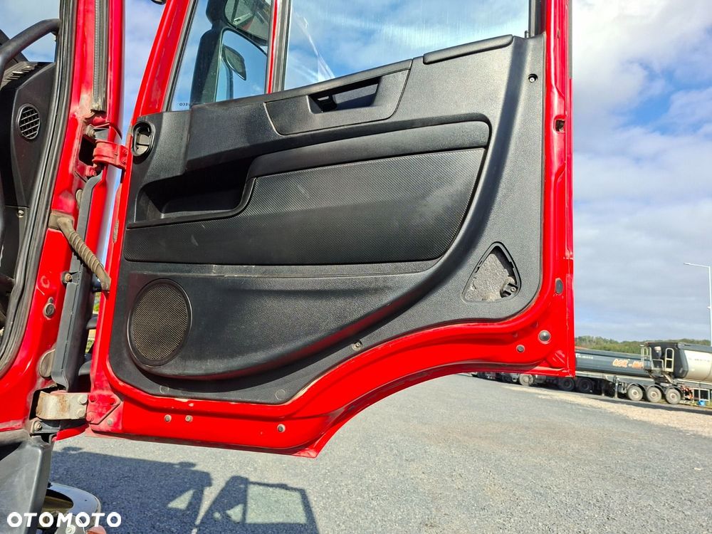 Iveco Trakker 500 8X4 - 25