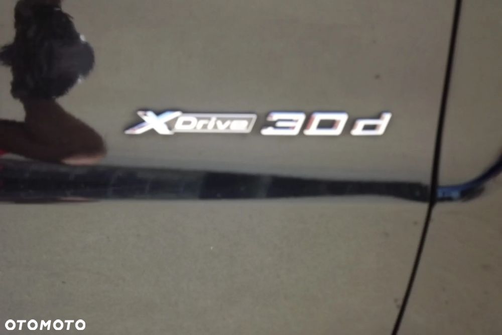 BMW X5 xDrive30d - 16