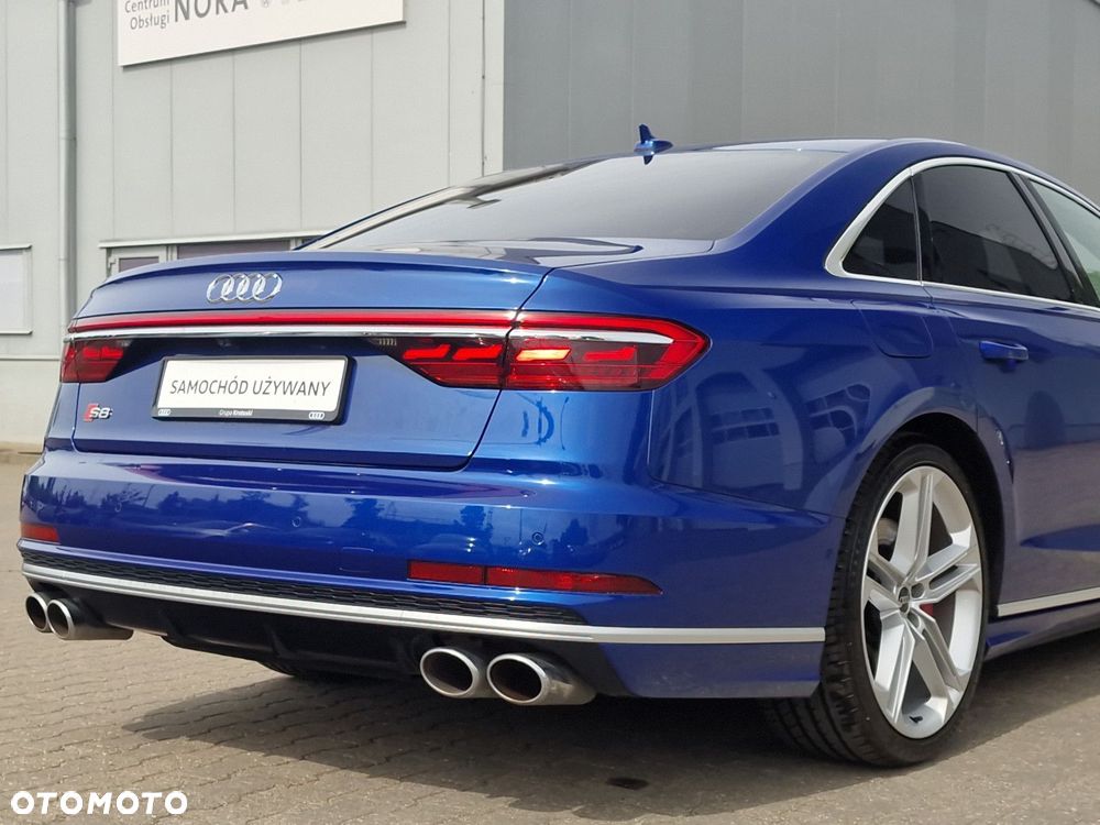 Audi S8 - 28