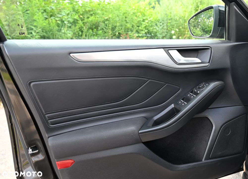 Ford Focus - 30