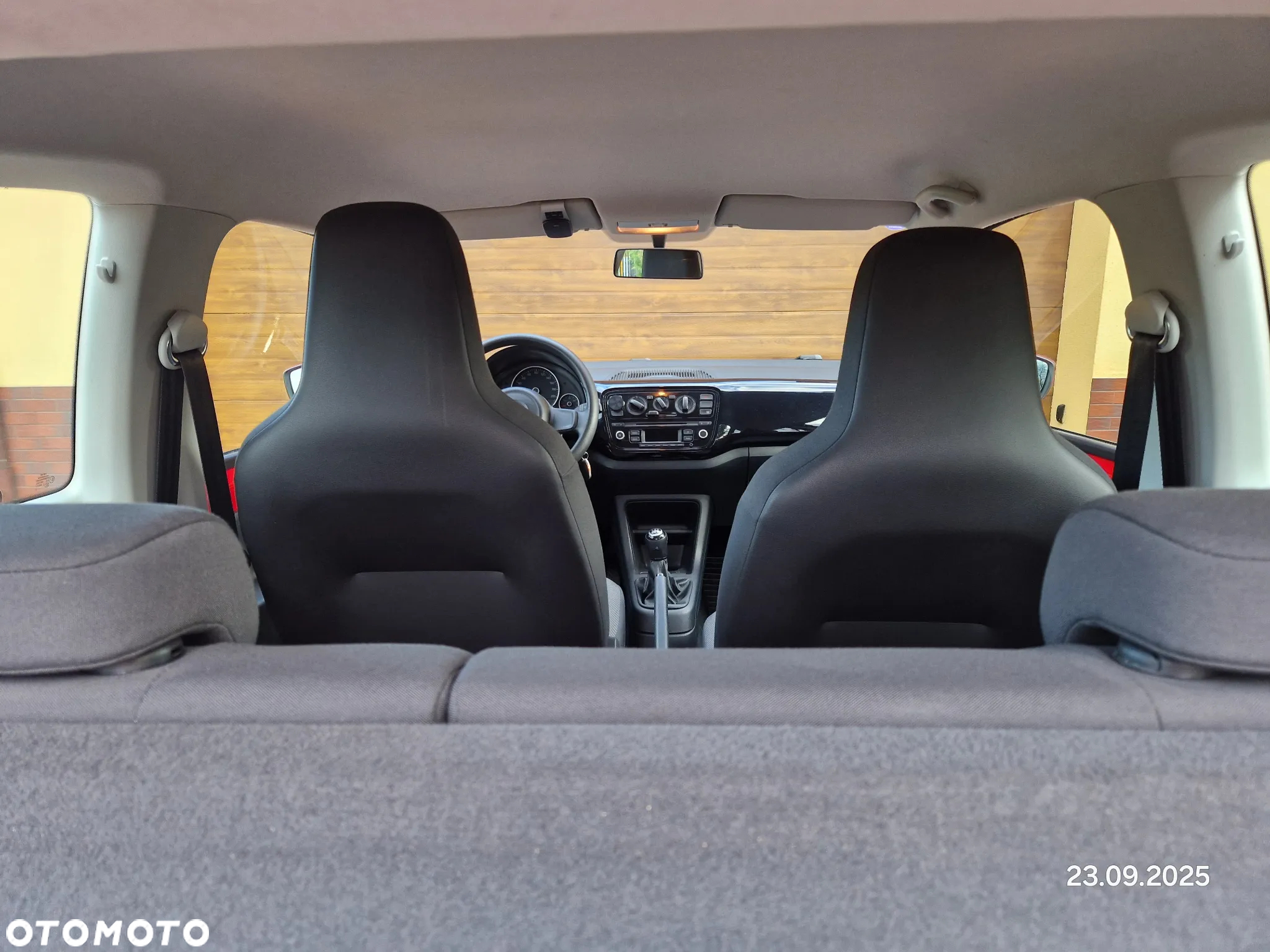 Volkswagen up! 1.0 move - 15