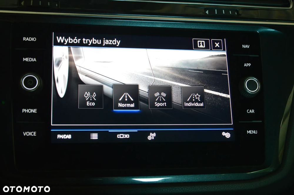 Volkswagen Tiguan 1.5 TSI EVO R-Line DSG - 34