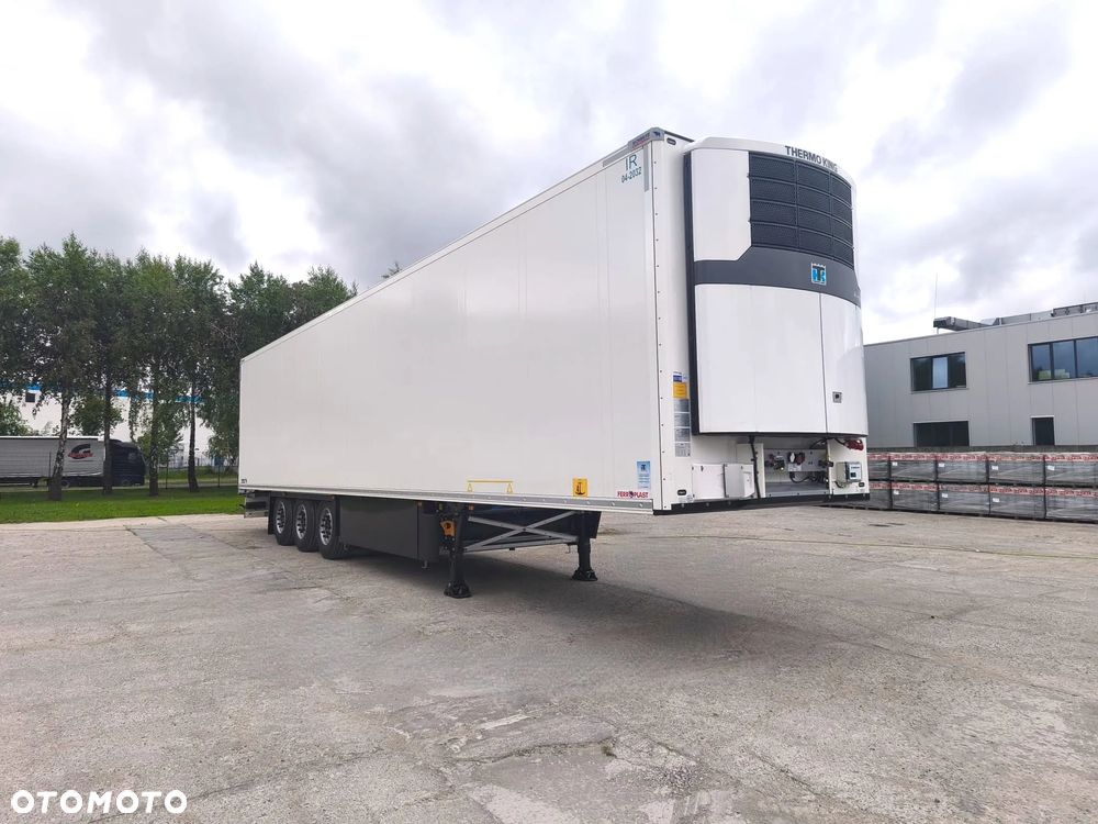 Schmitz Cargobull SKO 24/L - 1