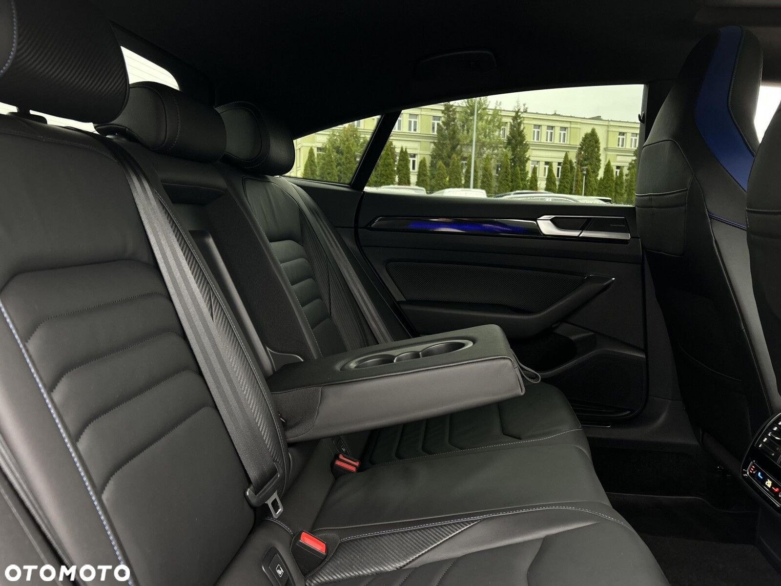 Volkswagen Arteon 2.0 TSI 4Motion R DSG - 22