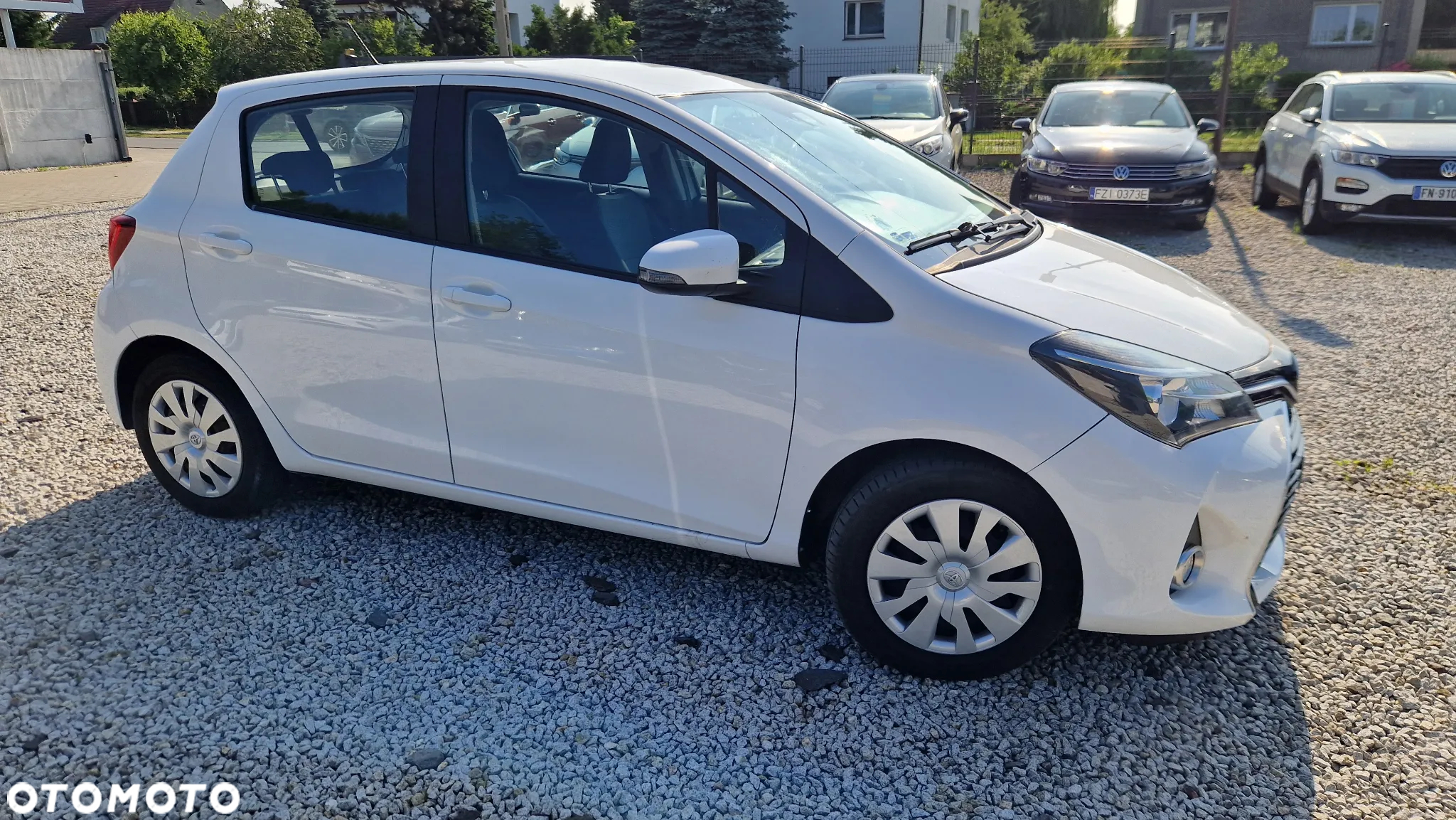Toyota Yaris Hybrid 100 Business Edition - 4