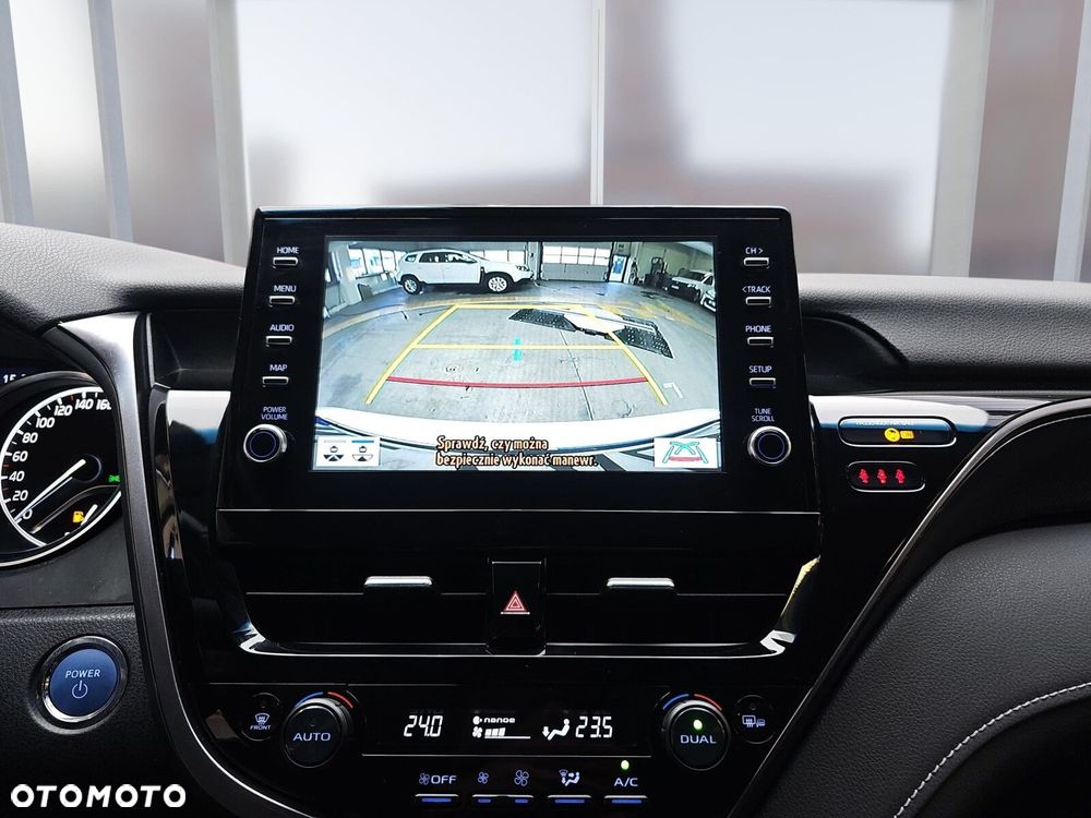 Toyota Camry 2.5 Hybrid Prestige CVT - 18