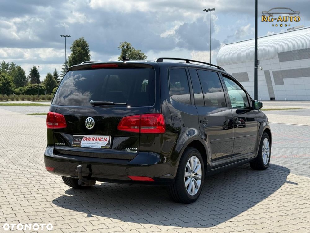Volkswagen Touran - 8