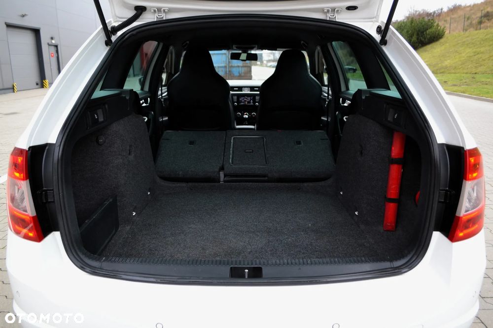 Skoda Octavia 2.0 TDI RS - 31