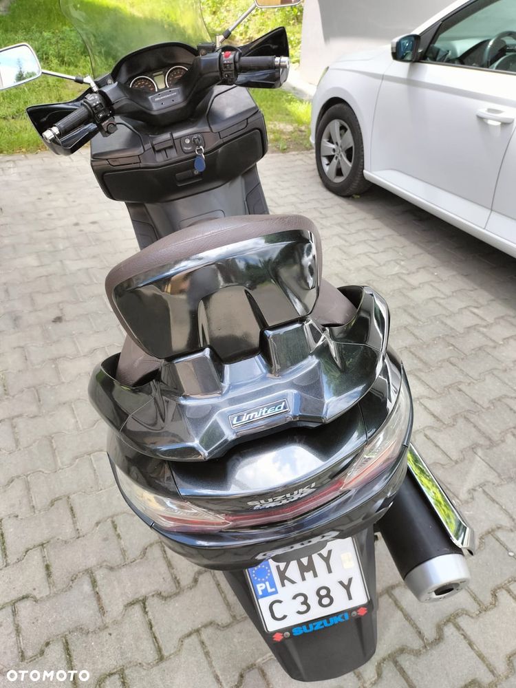 Suzuki Burgman - 8