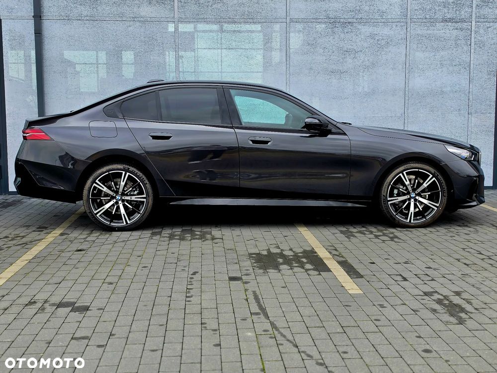 BMW Seria 5 530e xDrive PHEV - 10