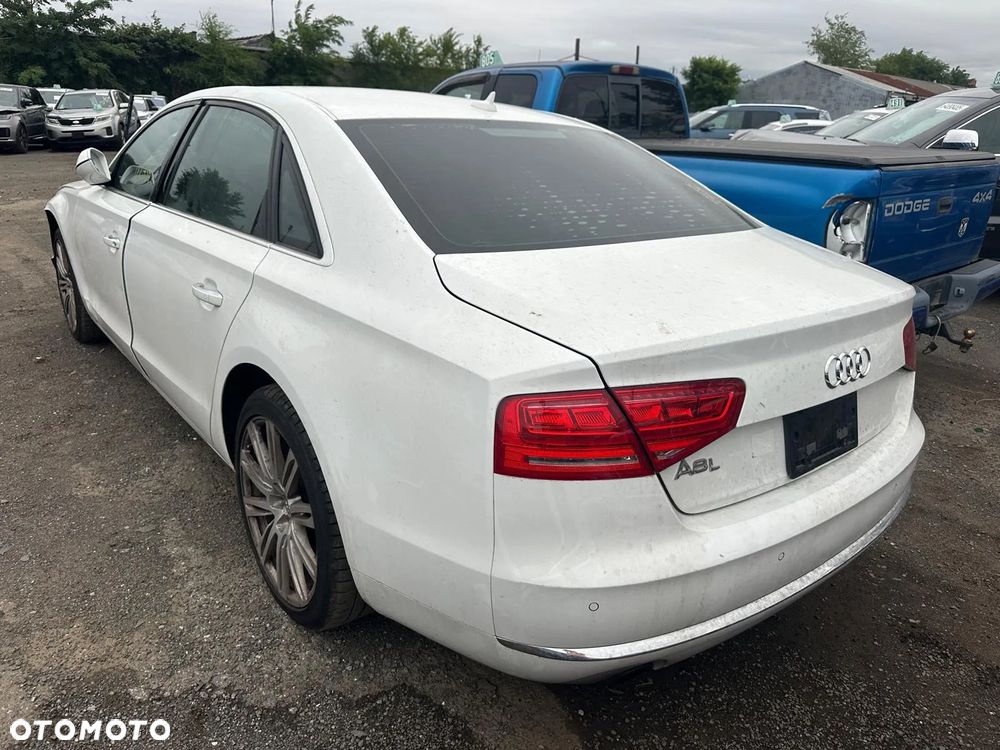 Audi A8 4.2 FSI L Quattro - 4