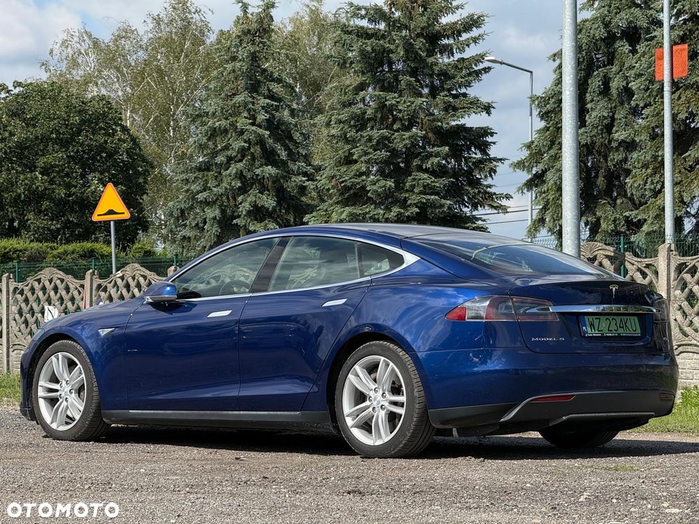 Tesla Model S Long Range Plus - 5