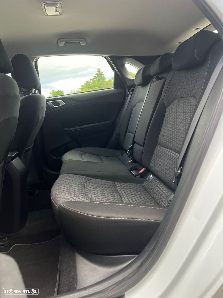 Kia Ceed 1.0 T-GDI Drive - 10