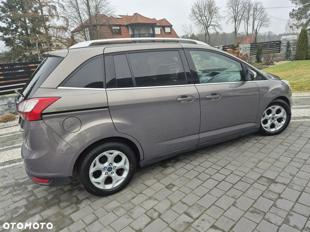 Ford Grand C-MAX - 15