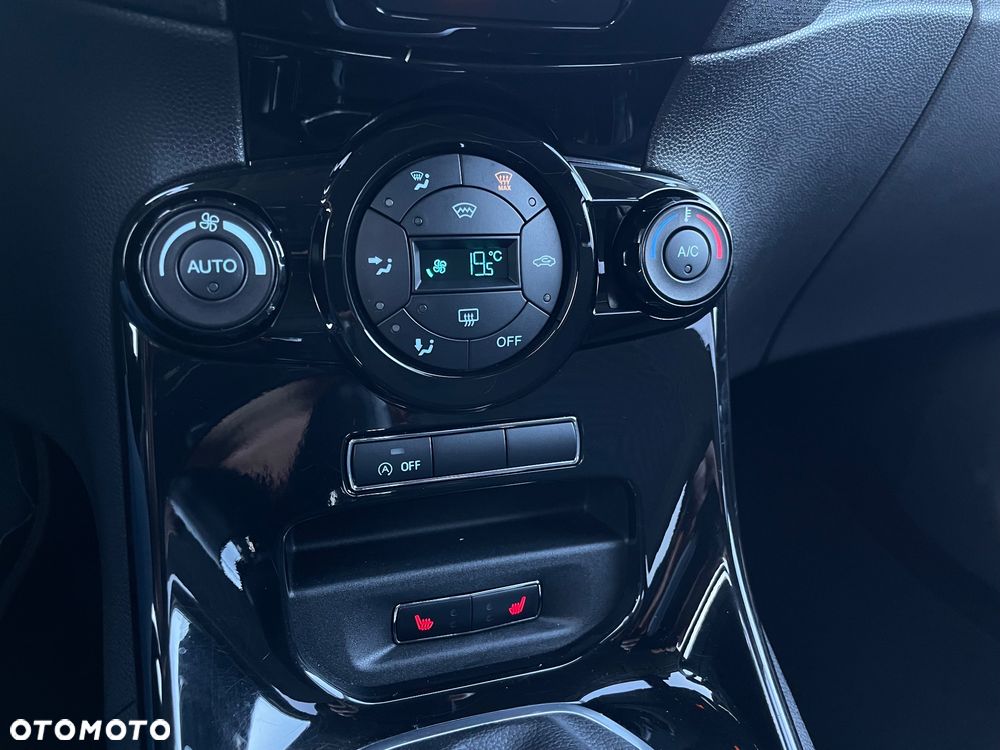 Ford Fiesta 1.0 EcoBoost Titanium - 22