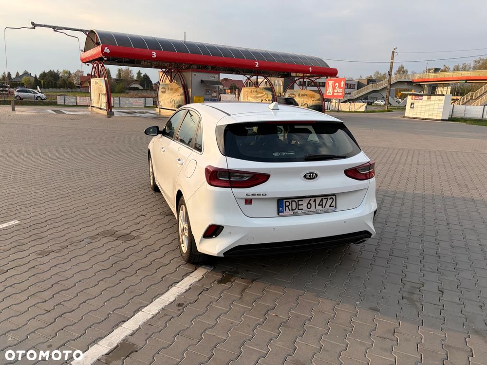 Kia Ceed 1.0 T-GDI M - 10