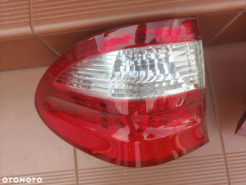 MERCEDES W211 KOMBI Lampa Tył Lewa Prawa AVANTGARDE Igła - 3