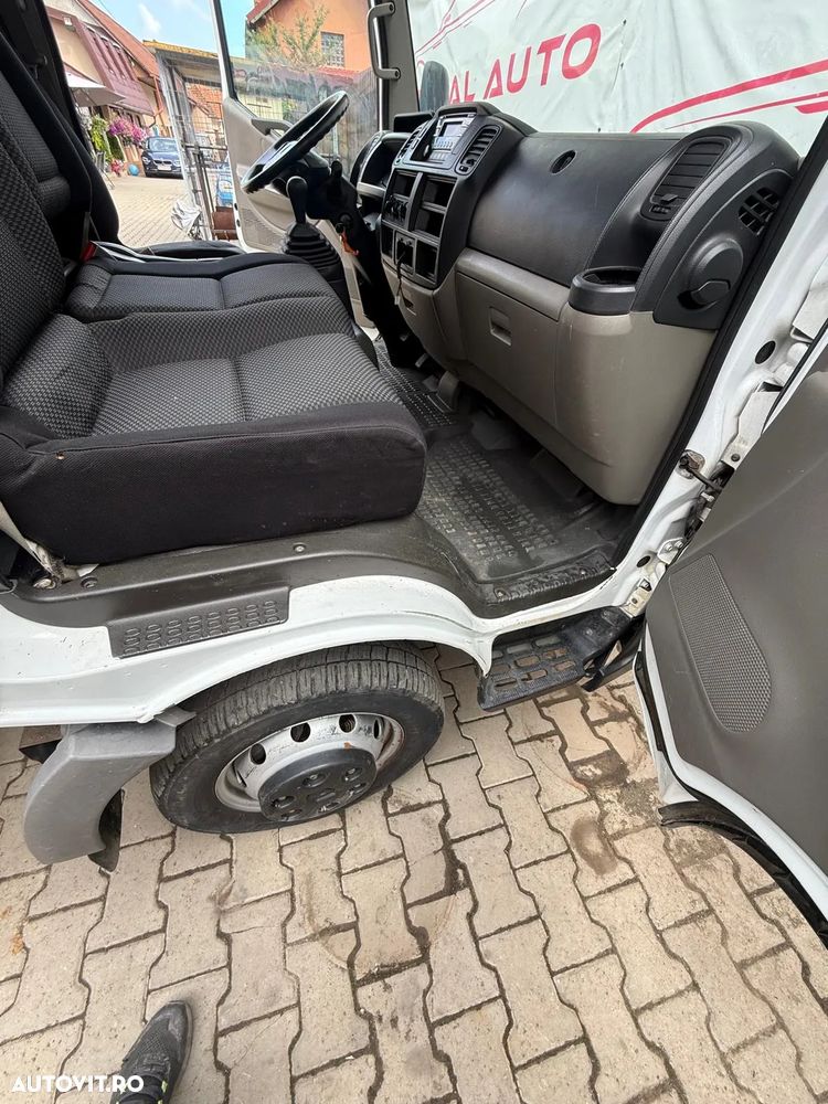 Renault Maxity - 18