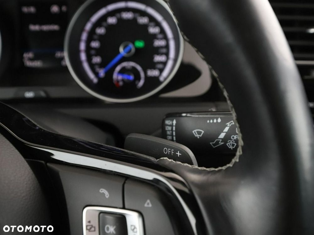 Volkswagen Golf R 4Motion (BlueMotion Technology) DSG - 35