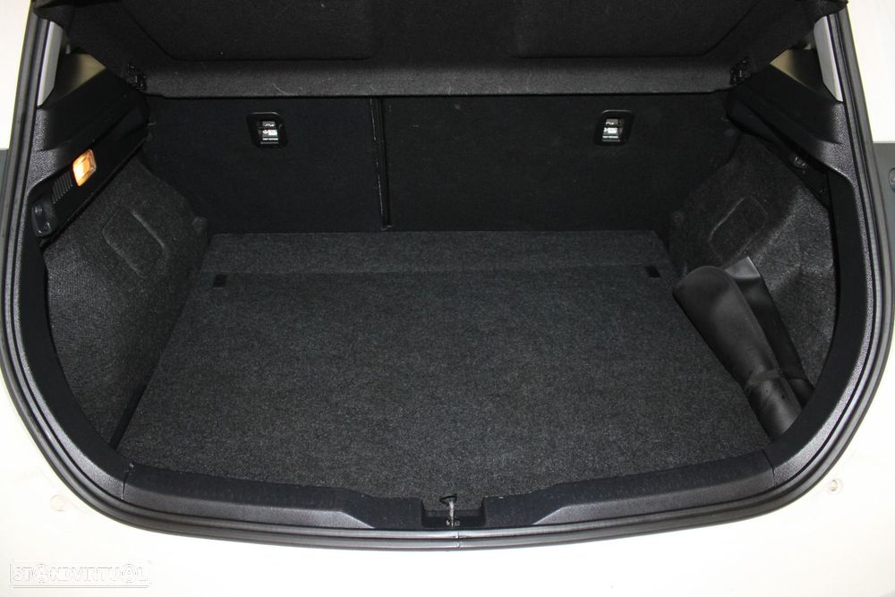 Toyota Auris 1.4 D-4D ACtive+AC - 19