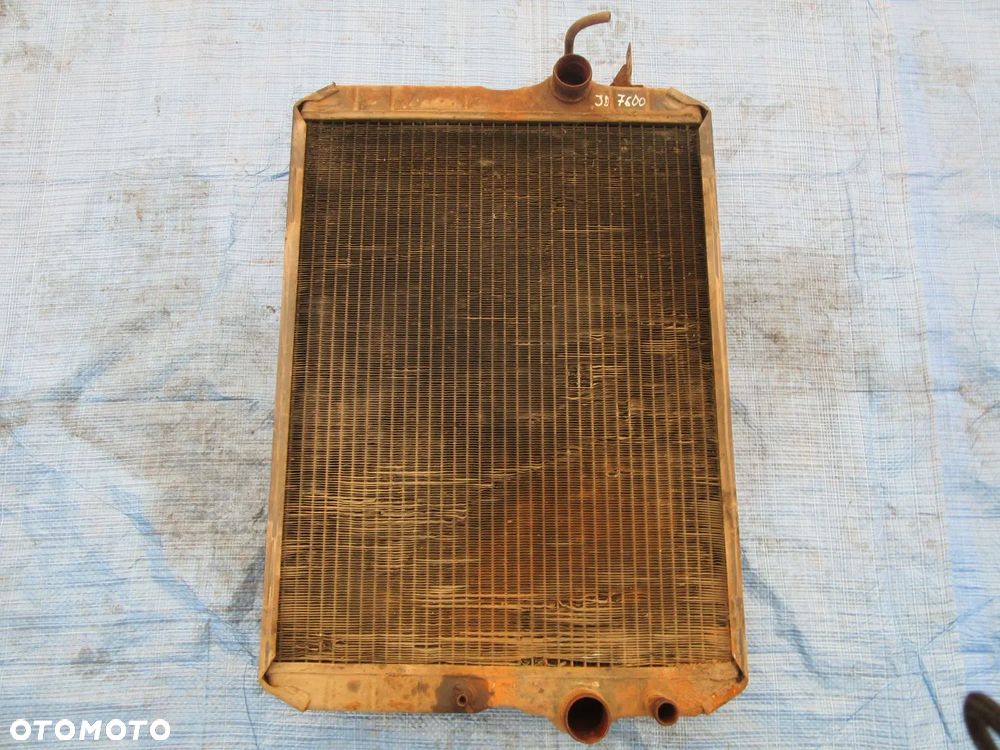 Chłodnica wody RE63188 John Deere 7600 - 1