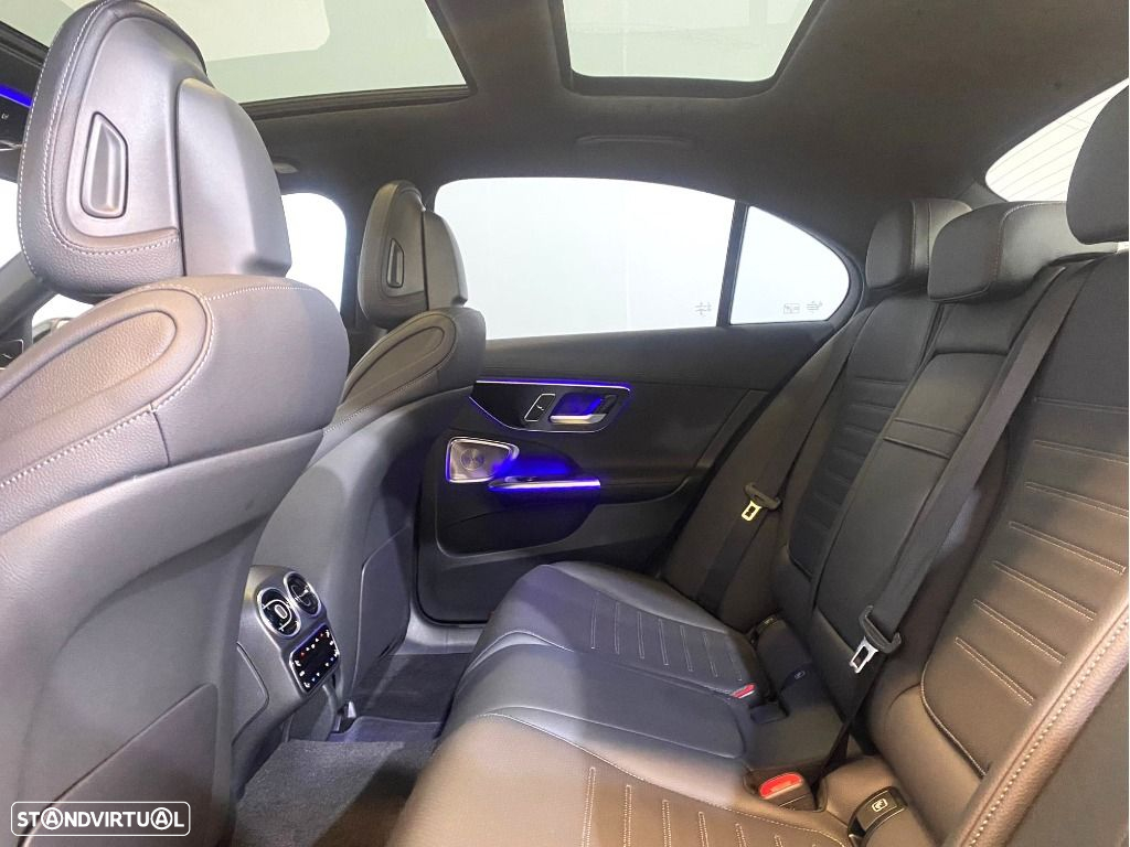 Mercedes-Benz C 300 d AMG Line - 16