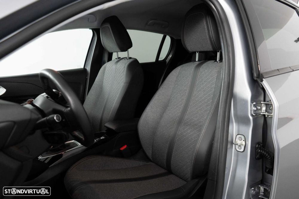 Peugeot 208 1.2 PureTech Allure - 8