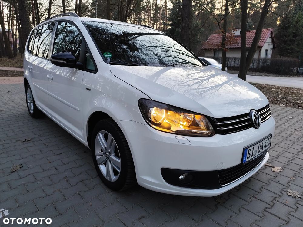 Volkswagen Touran 2.0 TDI DPF BlueMotion Technology MATCH - 18