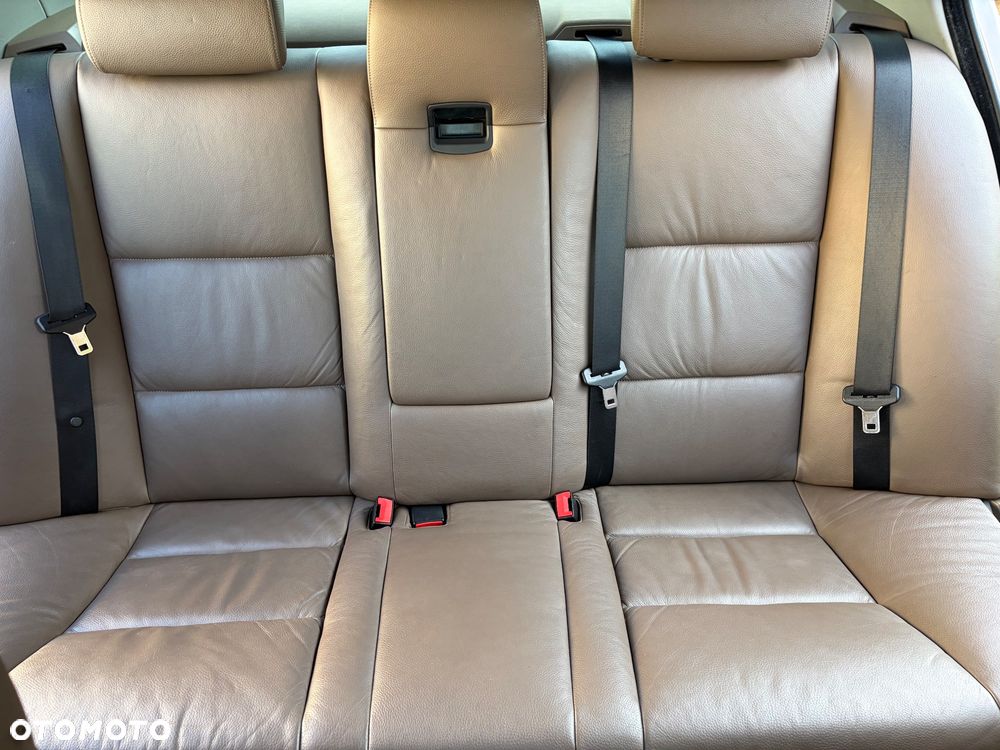 BMW Seria 5 - 17