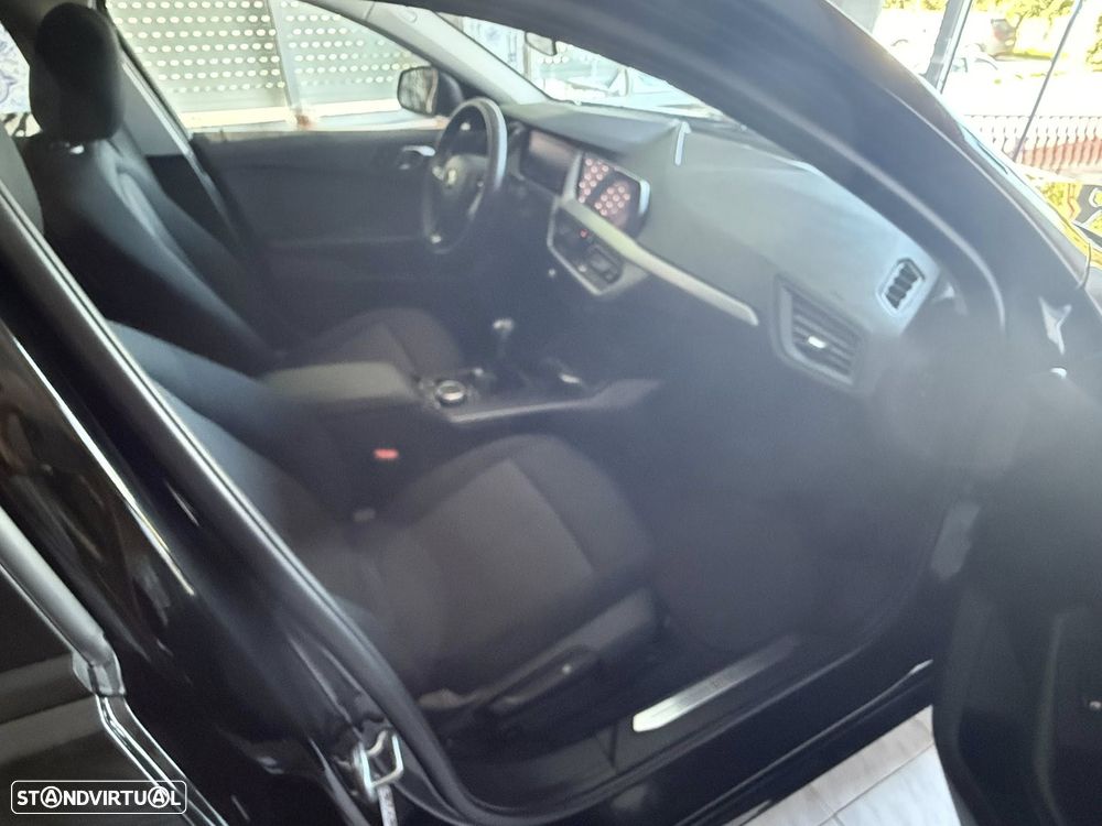 BMW 116 i Advantage - 11