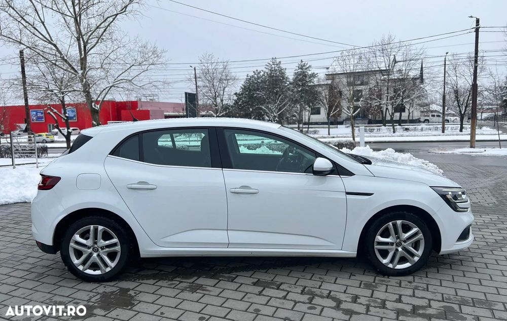 Renault Megane BLUE dCi EDC Limited - 11