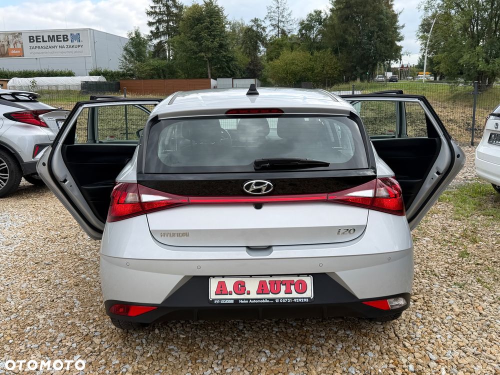 Hyundai i20 - 17