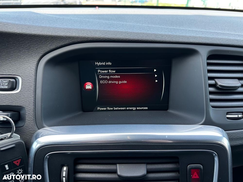 Volvo V60 D6 Plug-In-Hybrid AWD Geartronic Pure Limited - 13