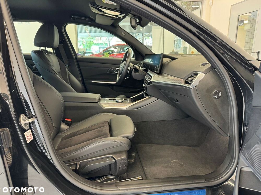 BMW Seria 3 318i M Sport - 12