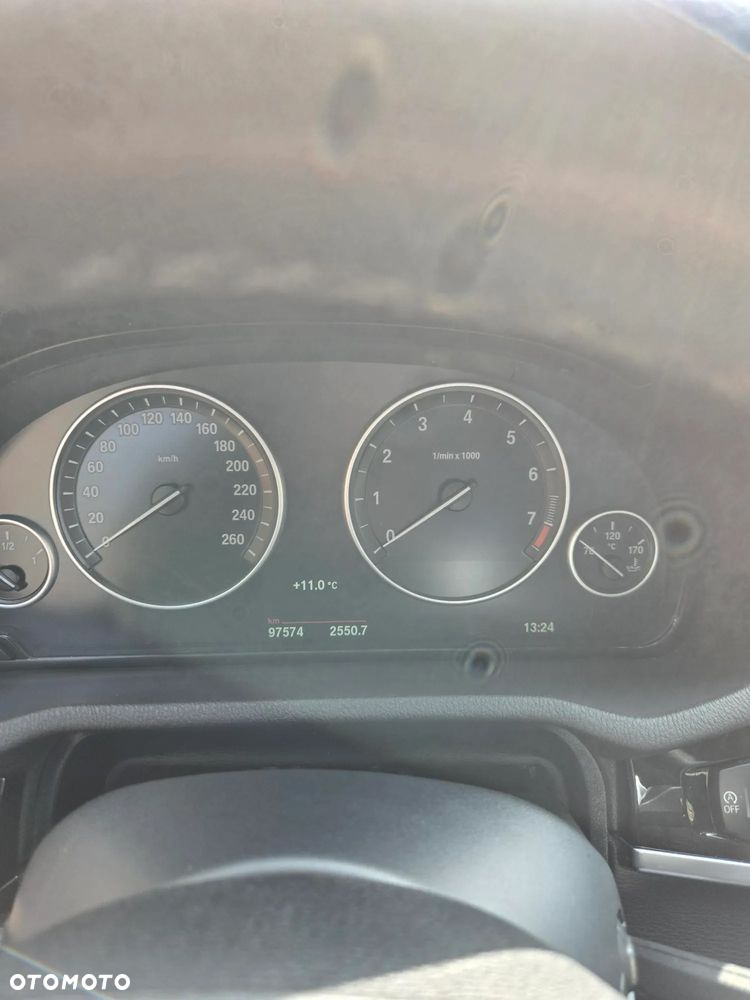 BMW X4 xDrive20i xLine - 6