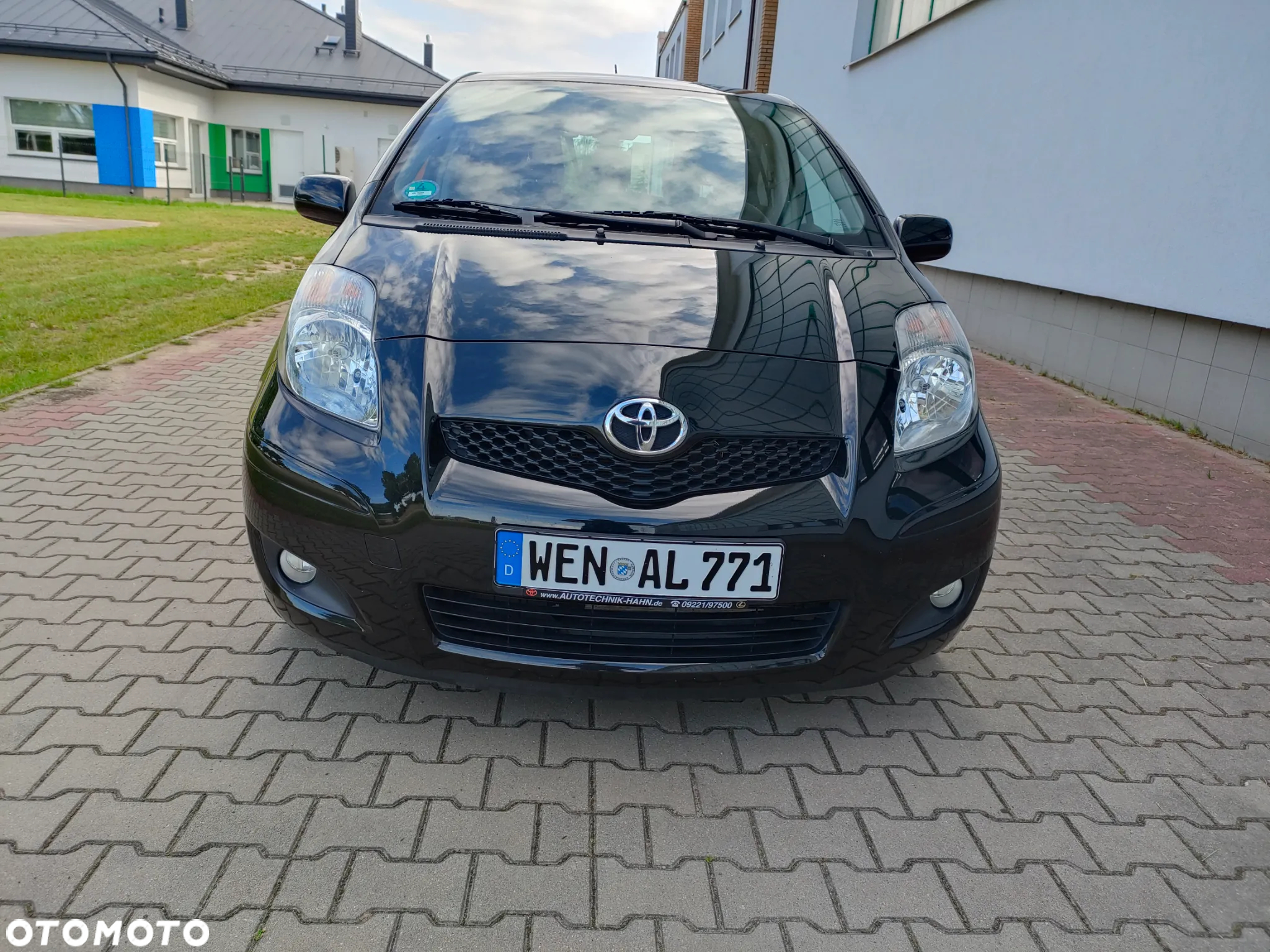 Toyota Yaris - 2