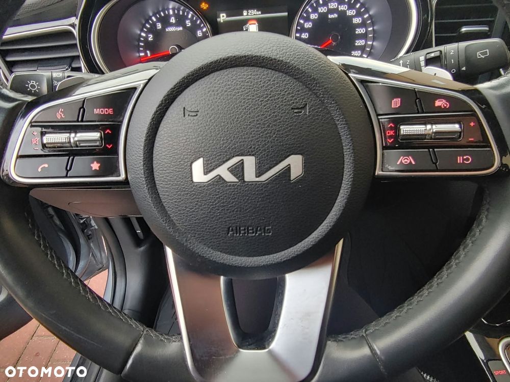 Kia Ceed - 26