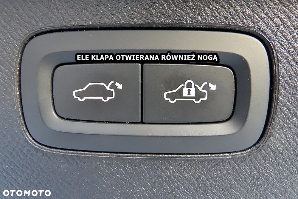 Volvo XC 90 B5 D AWD Ultimate Dark - 20
