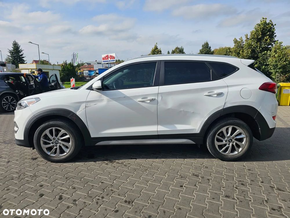 Hyundai Tucson - 11