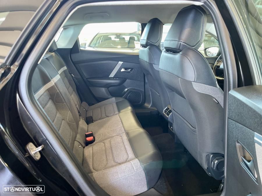 Citroën C4 X 1.2 PureTech Feel Pack EAT8 - 23