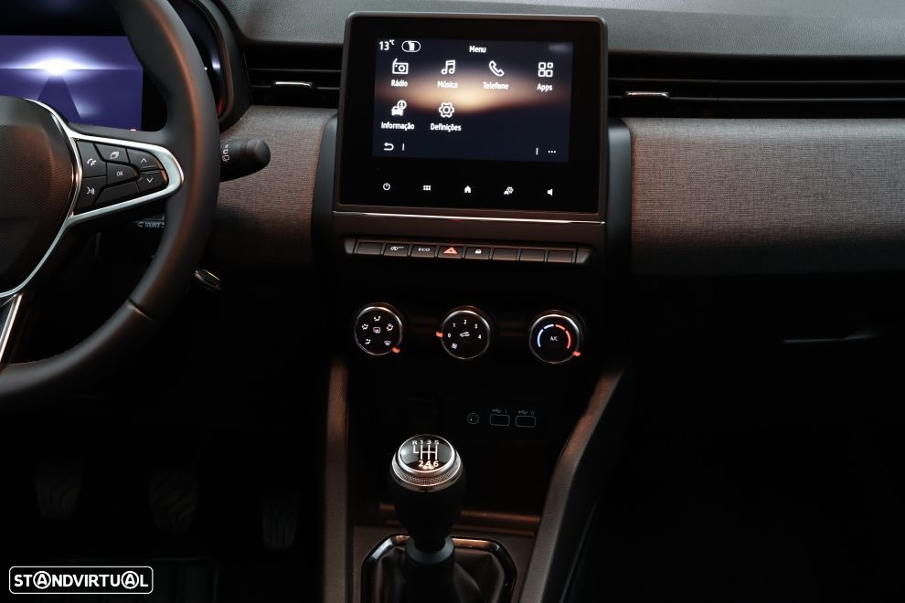 Renault Clio 1.0 TCe Evolution - 17