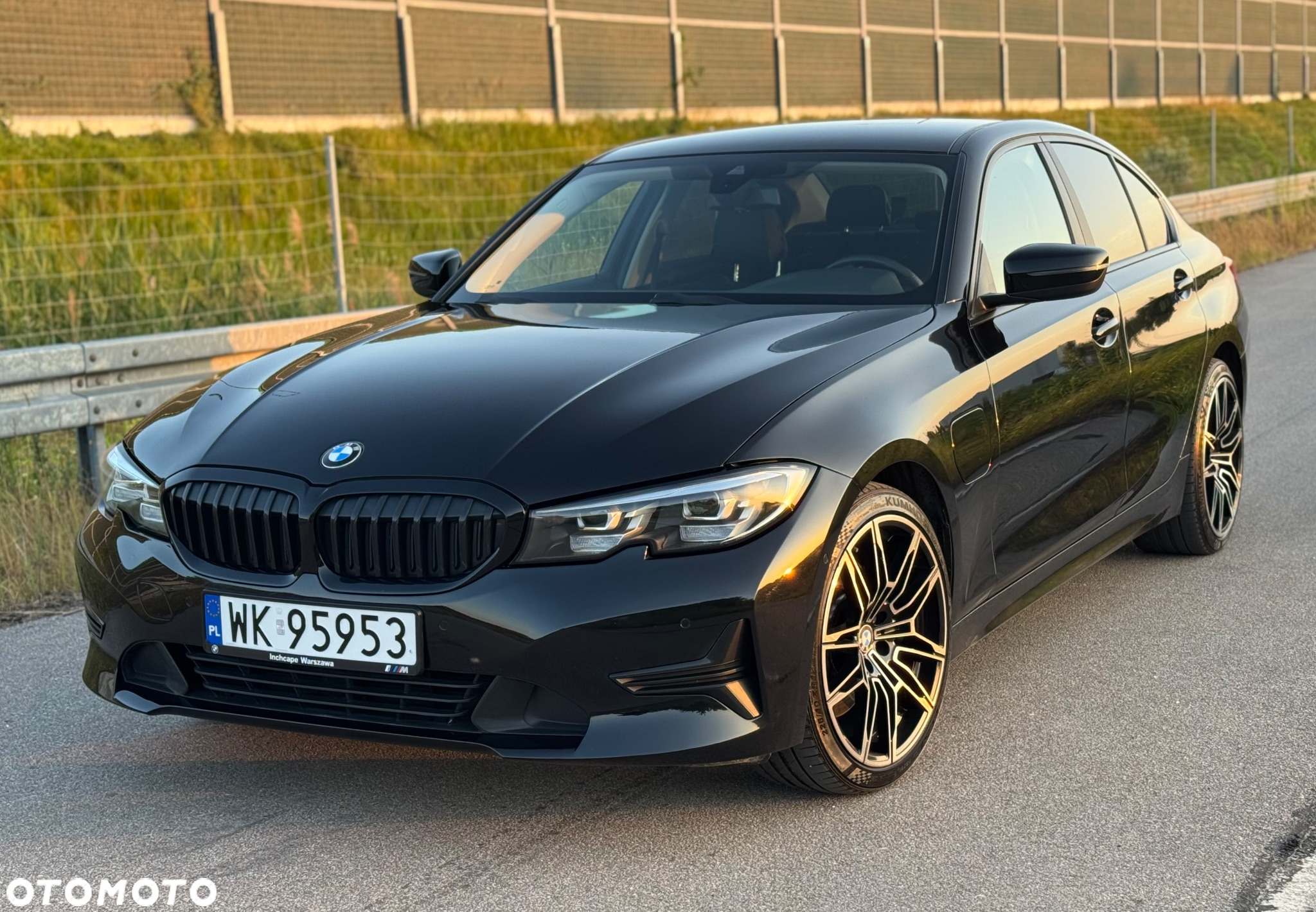 BMW Seria 3 330e Sport - 24