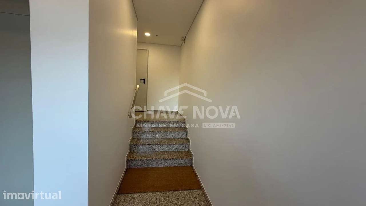 T1+1 Como Novo c/ Lugar de Garagem em Pedroso - Grande imagem: 5/14