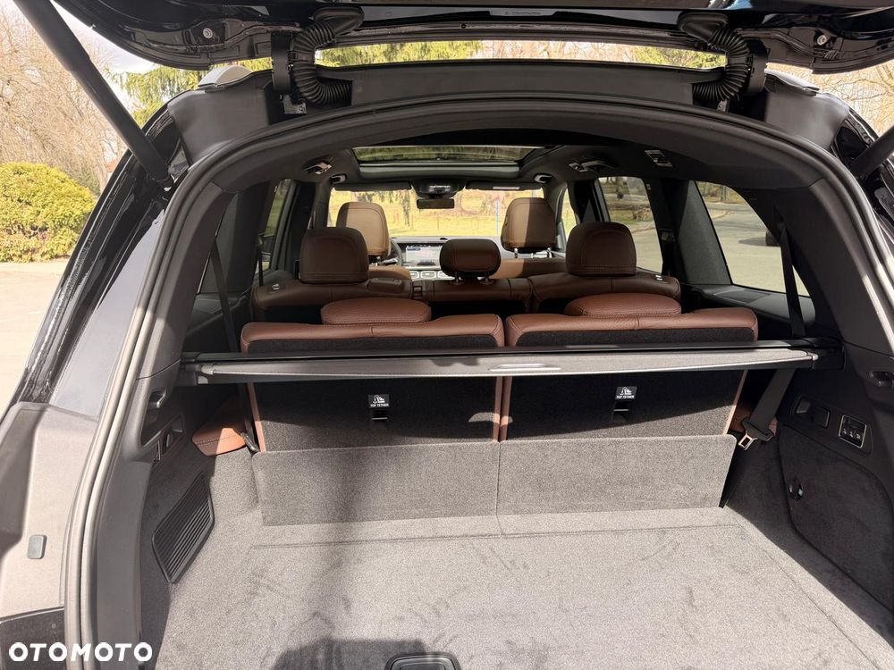 Mercedes-Benz GLS - 9